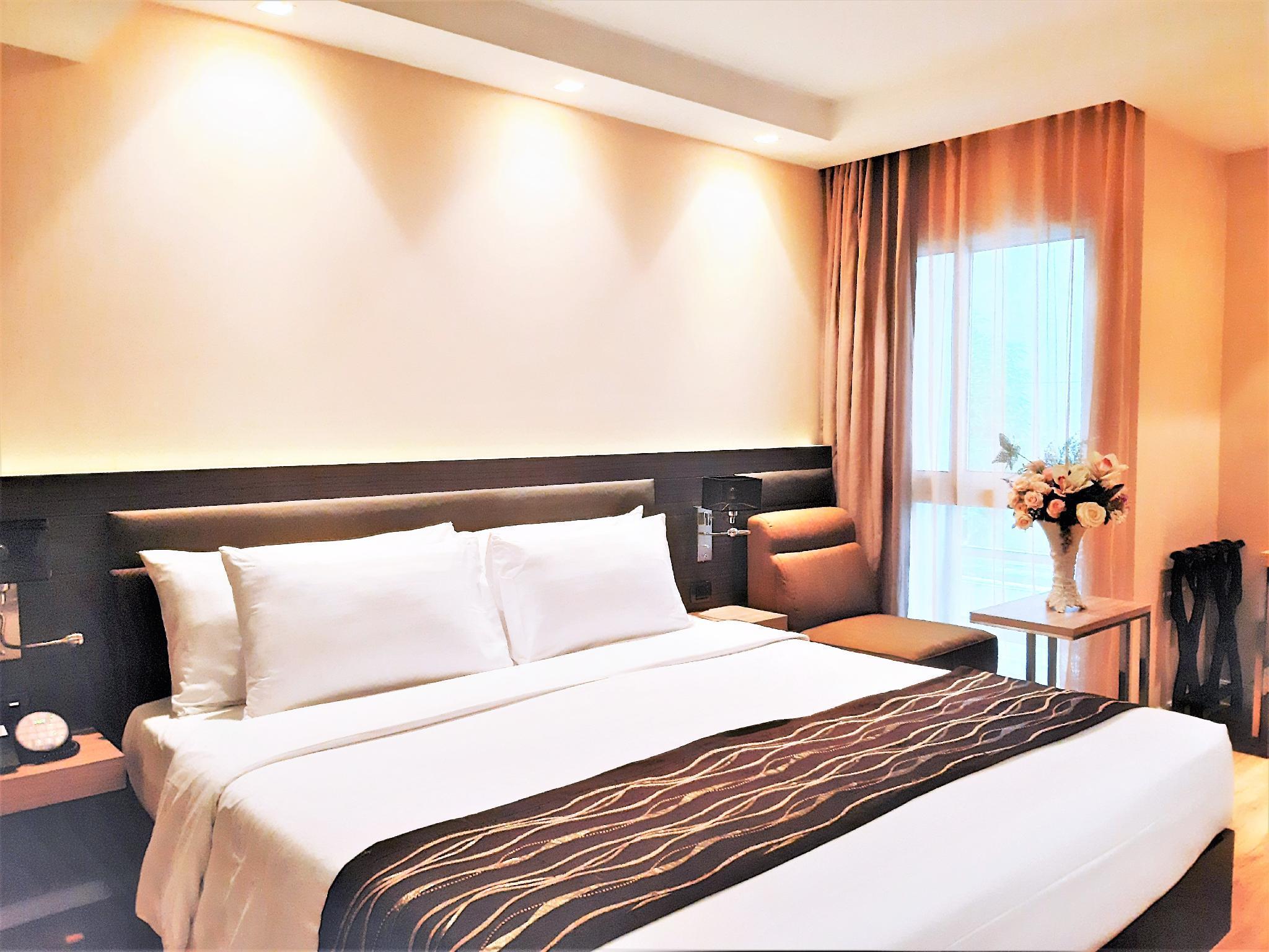 Amora NeoLuxe Suites Hotel Bangkok Extérieur photo